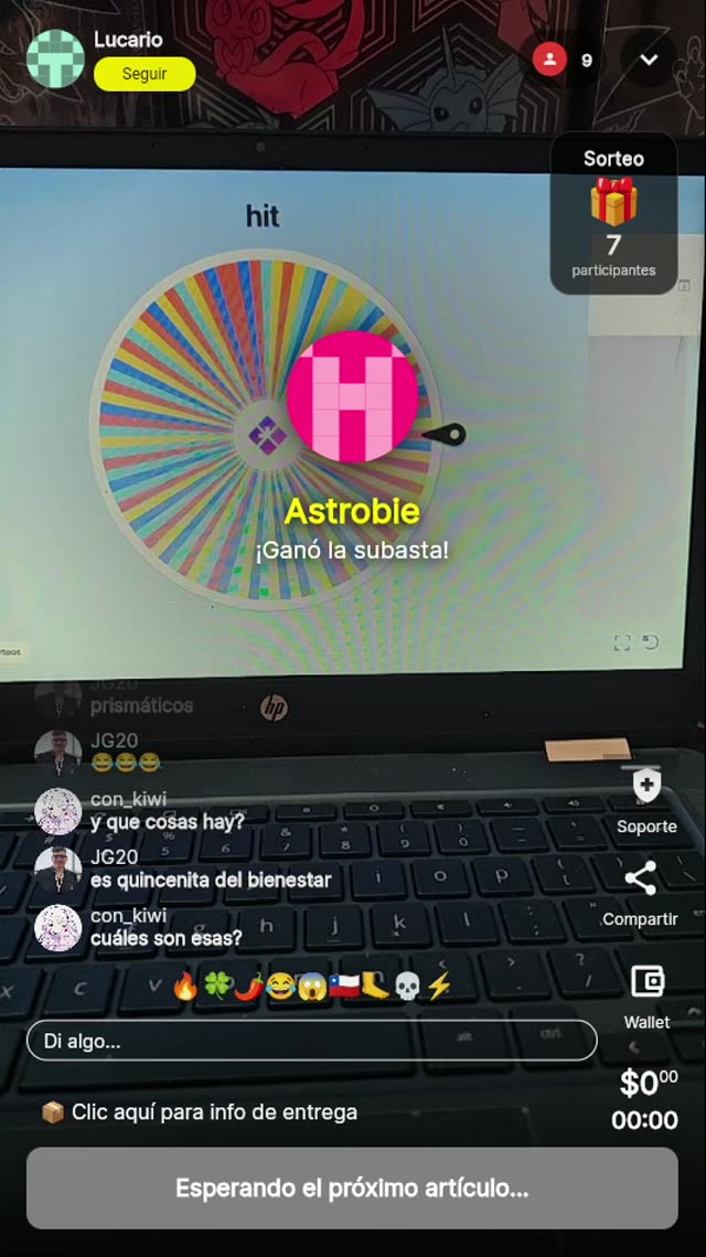 Pokémon Prismatic Surprise Box Español