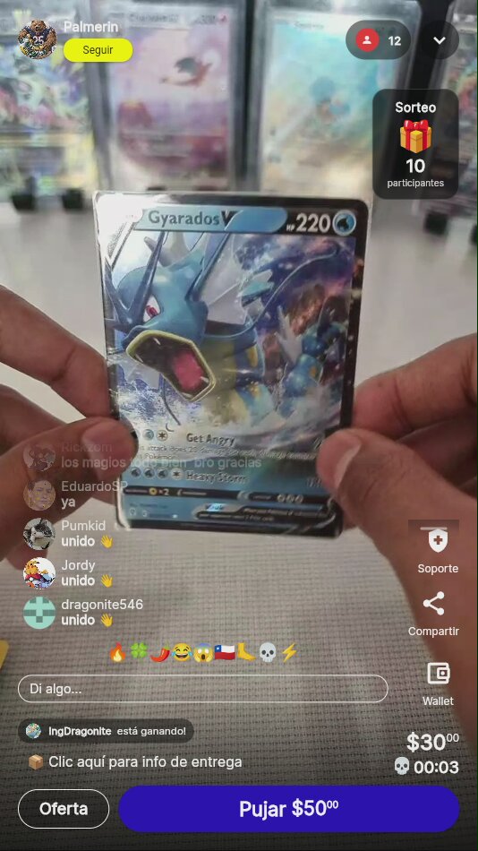 Charizard VMAX y Squirtle Pokémon