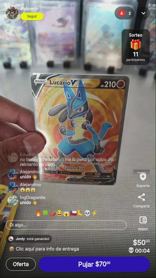 Charizard VMAX y Squirtle Pokémon